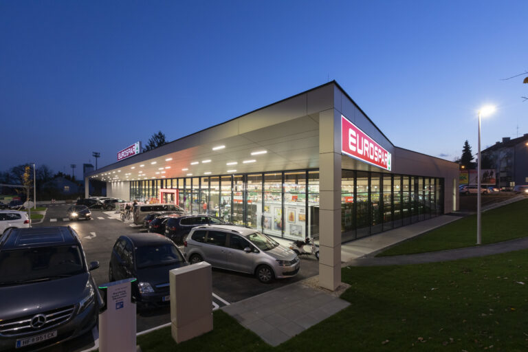 Eurospar Supermarket with kielsteg light weight roof
