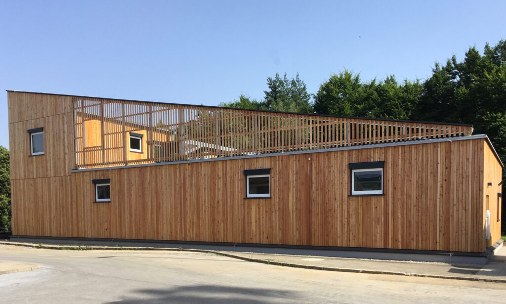 the new timber building for the Graz scouts
